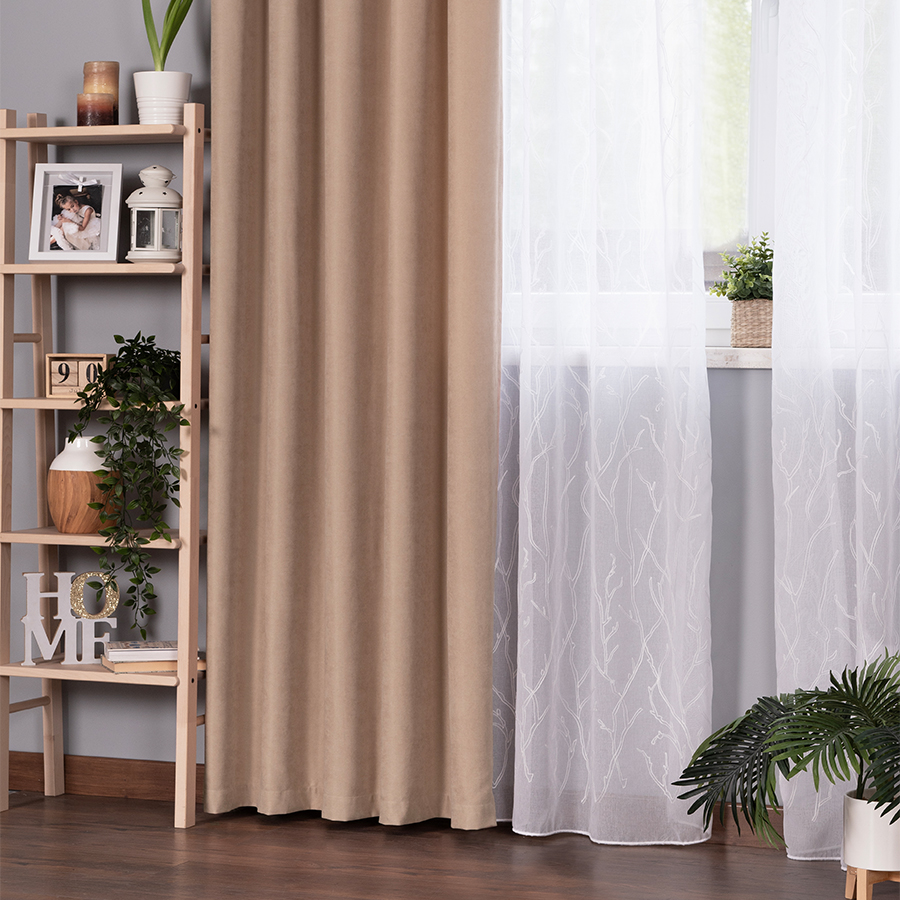 Miękka zasłona gotowa na taśmie  kolor beżowy rozmiar 140x250 cm Idalia