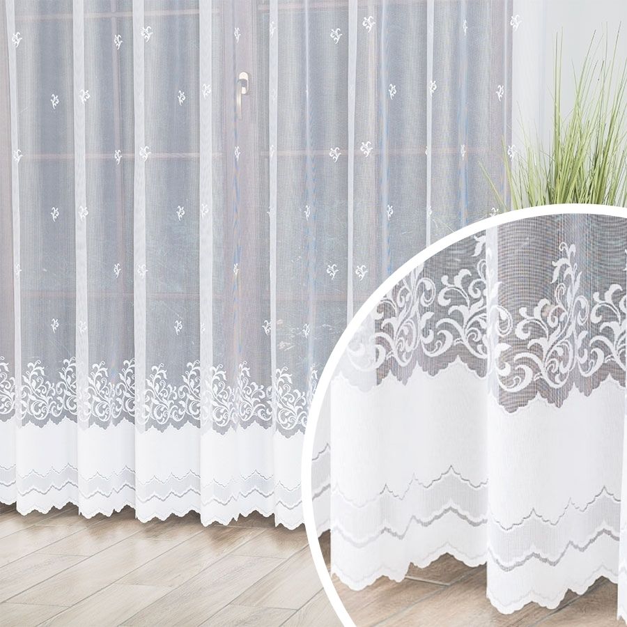 Długa delikatna firanka żakardowa do salonu z zagęszczonym wzorem pasowym na dole, kolor biały, wysokość 250 cm - sprzedawana na metry