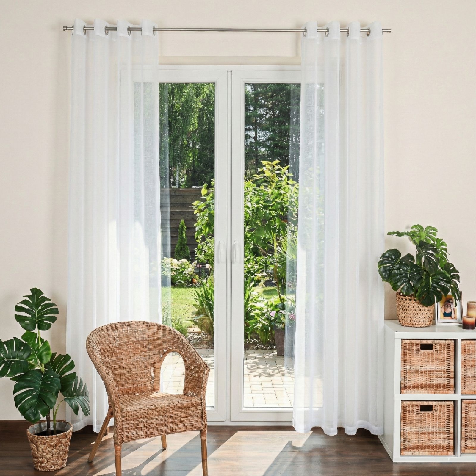 Firana gotowa etamina na srebrnych przelotkach 140x250 cm kolor biały Dafne