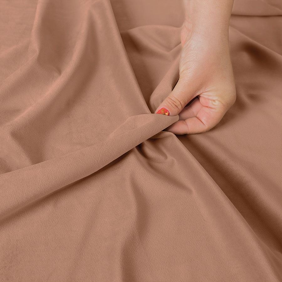 Ekskluzywny materiał na zasłony do salonu Velvet, wysokość 300 cm, kolor ciemny beżowy - sprzedawana na metry