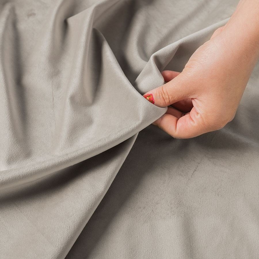 Ekskluzywny materiał na zasłony do salonu Velvet, wysokość 300 cm, kolor chłodny beżowy  - sprzedawana na metry