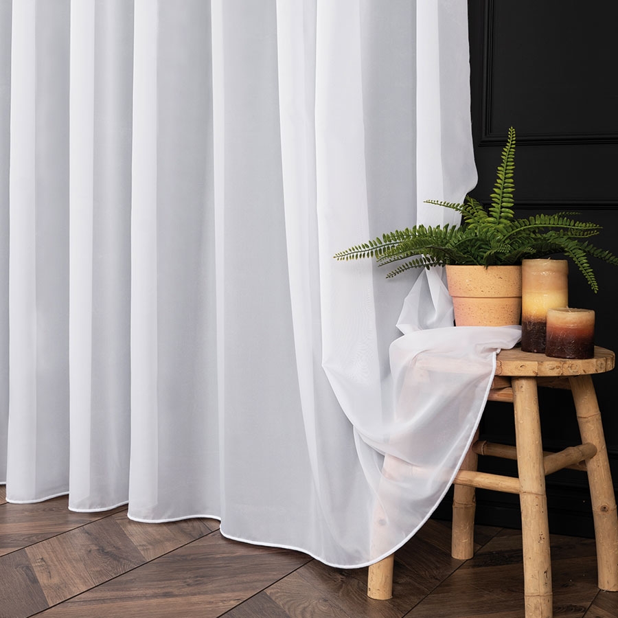 Długa firana do salonu, woal soft touch trudnopalny z ołowianką, kolor śnieżnobiały, wysokość 300 cm, Voile - sprzedawana na metry