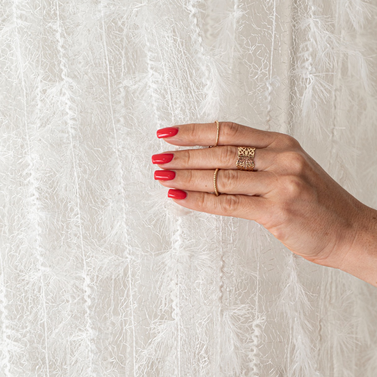 Firana do salonu na przelotkach bez prasowania piórka 140x250 cm kolor biały FETTERA + woreczek do prania GRATIS