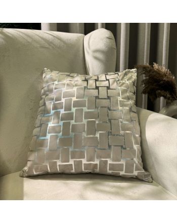Dekoracyjna poszewka na poduszkę z geometrycznym wzorem, kolor srebrnobeżowy, rozmiar 45x45 cm