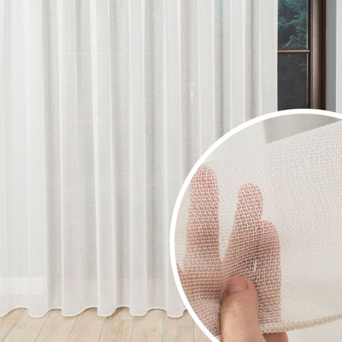 Długa gotowa firana do salonu, na taśmie, z zagęszczonej siateczki, w kolorze off-white, oferowana w kilku rozmiarach, Tilia