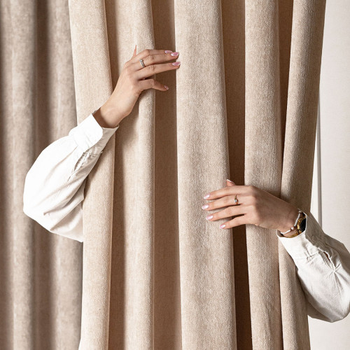 Zasłona do salonu, welurowa na przelotkach, kolor beżowy, rozmiar 140x260 cm