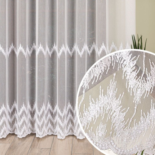 Długa firana haftowana do salonu z geometrycznym wzorem pasowym, kolor biały, wysokość 280 cm - sprzedawana na metry