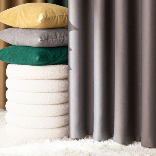 Gotowa zasłona blackout na przelotkach, 85% zaciemniająca, kolor ciemny ciepły szary, rozmiar 140x250 cm