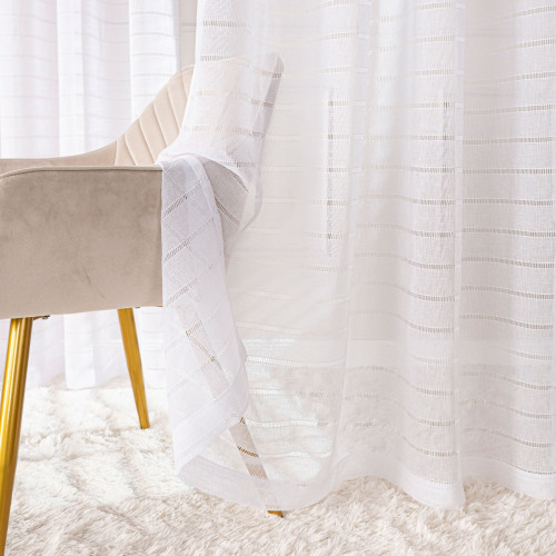 Długa gotowa firana na przelotkach, z transparentnej siateczki o strukturze płótna, dwa rozmiary