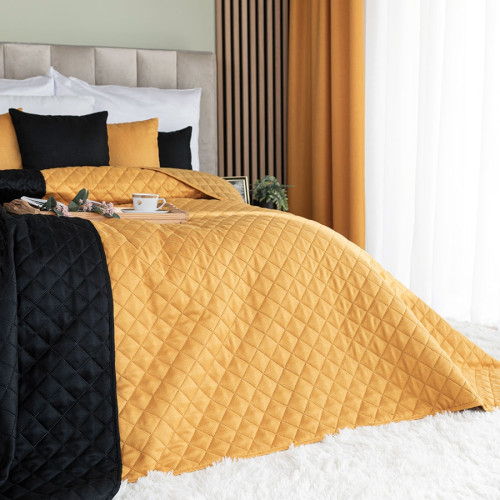 Narzuta na łóżko z grubszej tkaniny strukturalnej Jodełka, kolor musztardowy, dostępna w 2 rozmiarach
