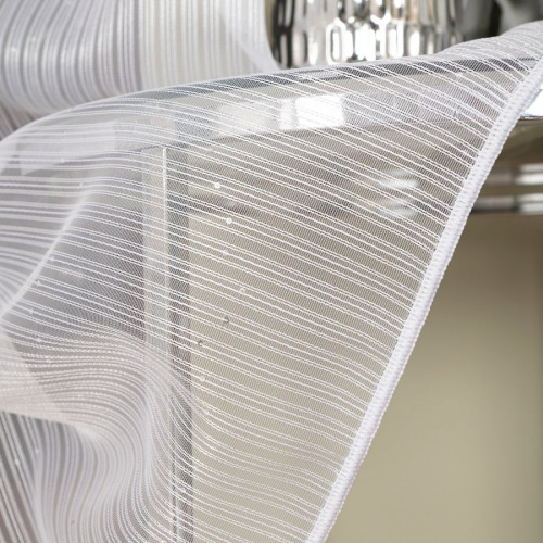 Długa biała firana z ołowianką do salonu, ozdobiona srebrnymi cekinami, na taśmie marszczącej, wysokość do 300 cm, Eleni - szyta na wymiar