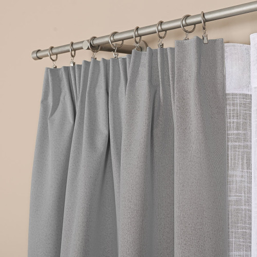 Gotowa zasłona do salonu 100% zaciemniająca na taśmie, kolor chłodny szary, dostępna w kilku rozmiarach 