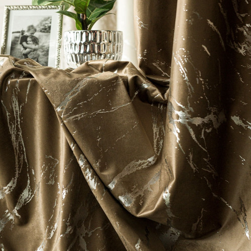 Welwetowy materiał na zasłony ze srebrnym marmurowym nadrukiem, kolor brązowy, wysokość 300 cm, Marma - sprzedawany na metry
