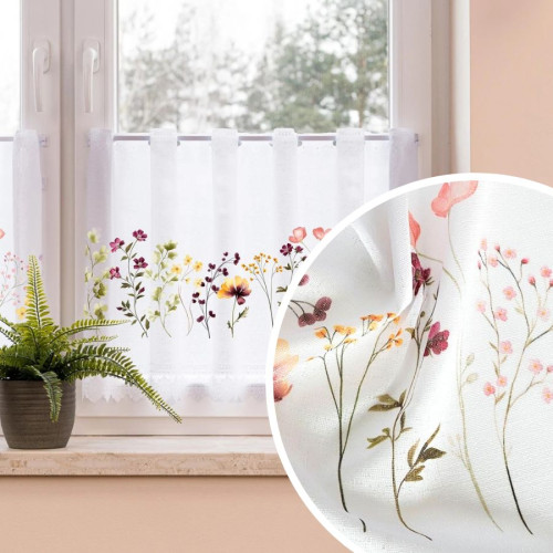 Biała zazdrostka żakardowa z otworami na drążek i kwiatowym nadrukiem, oferowana w 2 wysokościach, Florina - sprzedawana na metry