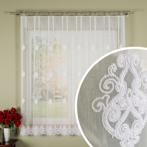 Krótka firanka haftowana do salonu jadalni ze wzorem pasowym wysokość 170 cm kolor biała z błyskiem - sprzedawana na metry