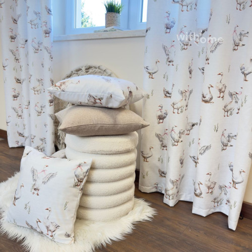 Gotowa zasłona do pokoju dziecka na taśmie, Gęsi, kolor jasnoszary, rozmiar 140x250 cm