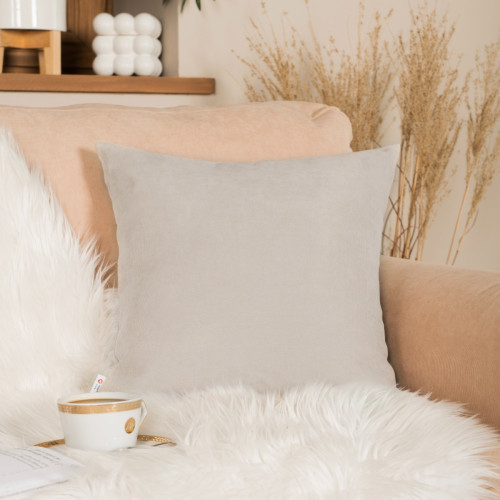 Welurowa poszewka na poduszkę, kolor jasnobeżowy, Milas