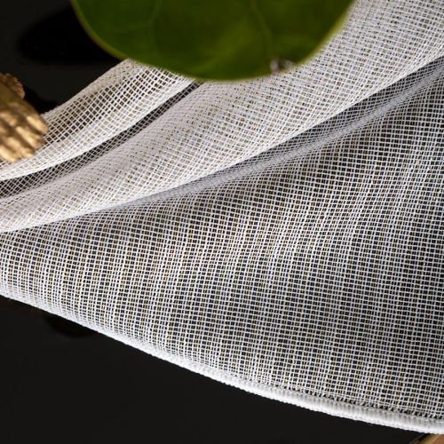 Długa firana do salonu z błyszczącą złotą nitką, kolor biały, wysokość 300 cm - sprzedawana na metry