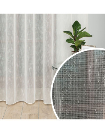 alt="Długa, kremowa firanka na metry z pionowym wzorem w deszczyk."