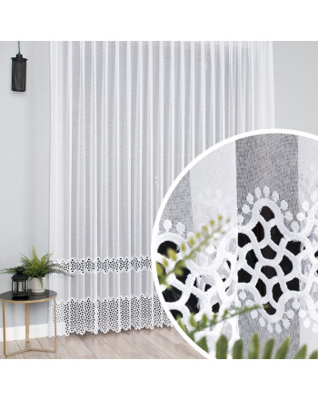 Nowoczesna firana do szyny sufitowej markizeta z geometryczną gipiurą, kolor biały - szyta na wymiar