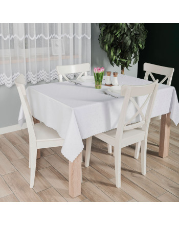 Bieżnik wodoodporny, biały ze wzorem kwadracików, wykończony chmurką, rozmiar 90x160 cm, Mija