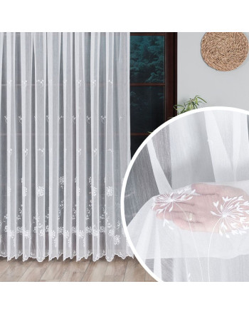 Firana haftowana na fantazyjnym batyście w kwiatowy wzór, na taśmie wave, kolor biały, wysokość  do 280 cm - szyta na wymiar