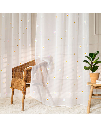 Firanka do salonu na taśmie, haftowane stokrotki Bellis, rozmiar 140x250 cm 