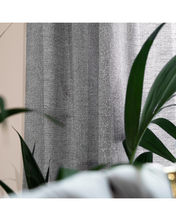 Dekoracyjna zasłonka z zagęszczanej siateczki z błyszczącą nicią, na taśmie marszczącej, kolor platynowy, rozmiar 145x245 cm, Mirella