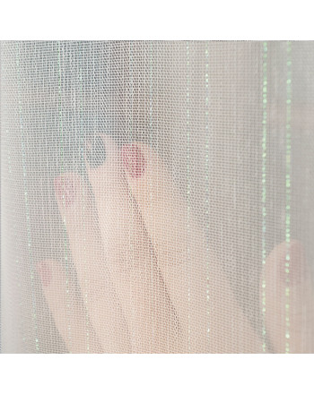 Biała firana z neonową nitką, wysokość 300cm z ołowianką