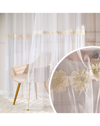 Firana gotowa na przelotkach, batyst z kwiatami 3D i perełkami 140x250 cm Isen