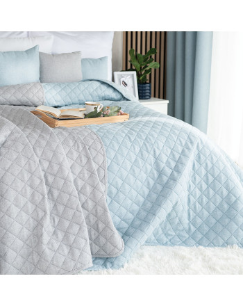 Narzuta na łóżko z pikowanym wzorem Molly, kolor jasny niebieski, dostępna w 2 rozmiarach