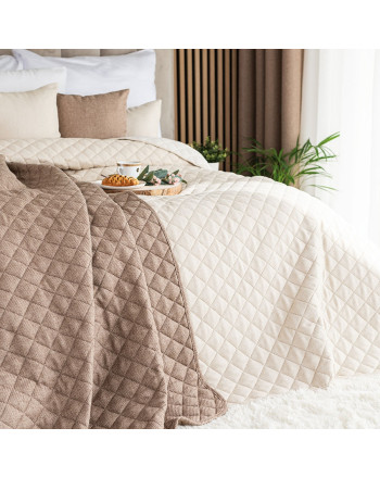 Narzuta na łóżko z pikowanym wzorem Molly, kolor kremowy, dostępna w 2 rozmiarach