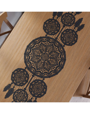 Bieżnik żakardowy w kolorze czarnym z motywem łapacza snów, rozmiar 45x155 cm, Lea