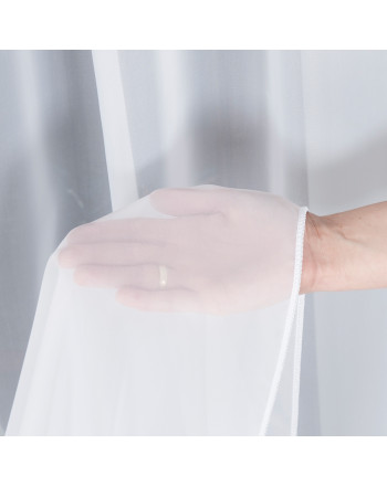 Firana woalowa trudnopalna, gładka, na taśmie z obciążnikiem, kolor biały, szyta na wymiar