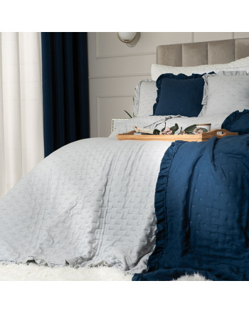 Narzuta na łóżko z dekoracyjną falbanką Savona, kolor szary, dostępna w 3 rozmiarach