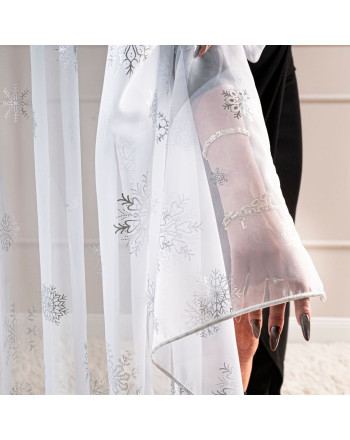 Biała firana świąteczna z obciążnikiem na taśmie wysokość 290 cm Śnieżka - szyta na wymiar