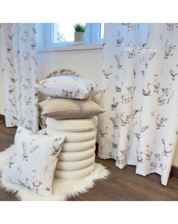 Gotowa zasłona do pokoju dziecka na taśmie, Gęsi, kolor jasnoszary, rozmiar 140x250 cm