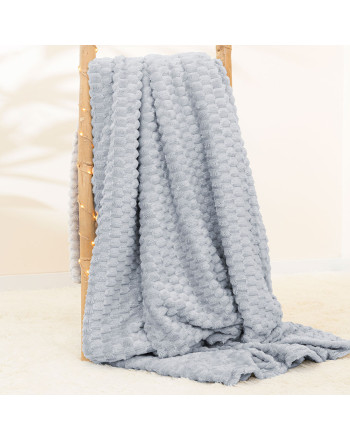 Puszysty i miękki wytłaczany koc, kolor jasny szary, oferowany rozmiarze 160x200 cm, Mikos
