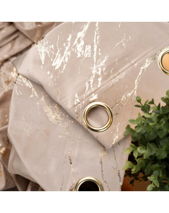 Gotowa zasłona welwetowa Marma na przelotkach za złotym zdobieniem, kolor jasny beżowy, rozmiar 140x250 cm