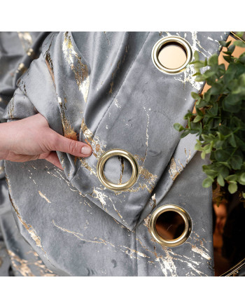 Gotowa zasłona welwetowa Marma na przelotkach za złotym zdobieniem, kolor jasny szary, rozmiar 140x250 cm