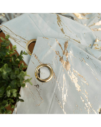 Gotowa zasłona welwetowa Marma na przelotkach za złotym zdobieniem, kolor pastelowy szary, rozmiar 140x250 cm