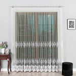 Kremowa firana haftowana ze wzorem pasowym, wysokość 250 cm, 121377 - sprzedawana na metry