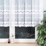 Krótka firanka żakardowa ze wzorem w liście, kolor biały, wysokość 120 cm - sprzedawana na metry