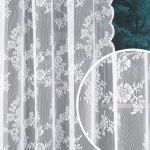 Biała firana żakardowa z różanym wzorem, boki wykończone ozdobną chmurką, kolor biały, szerokość 150 cm, 090375 - sprzedawana na metry 