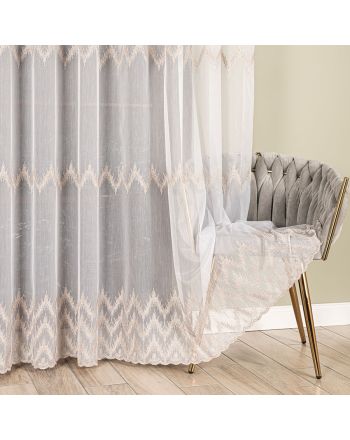 Długa firana do salonu z geometrycznym złotym wzorem haftu na białym tle, wysokość 280 cm - sprzedawana na metry