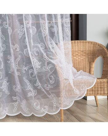 Długa gotowa firana żakardowa z kwiatowym wzorem po całości, kolor biały, rozmiar 300x250 cm
