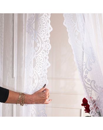 Firana na okno balkonowe zakładana na taśmie żakard 300x250 cm Romantica