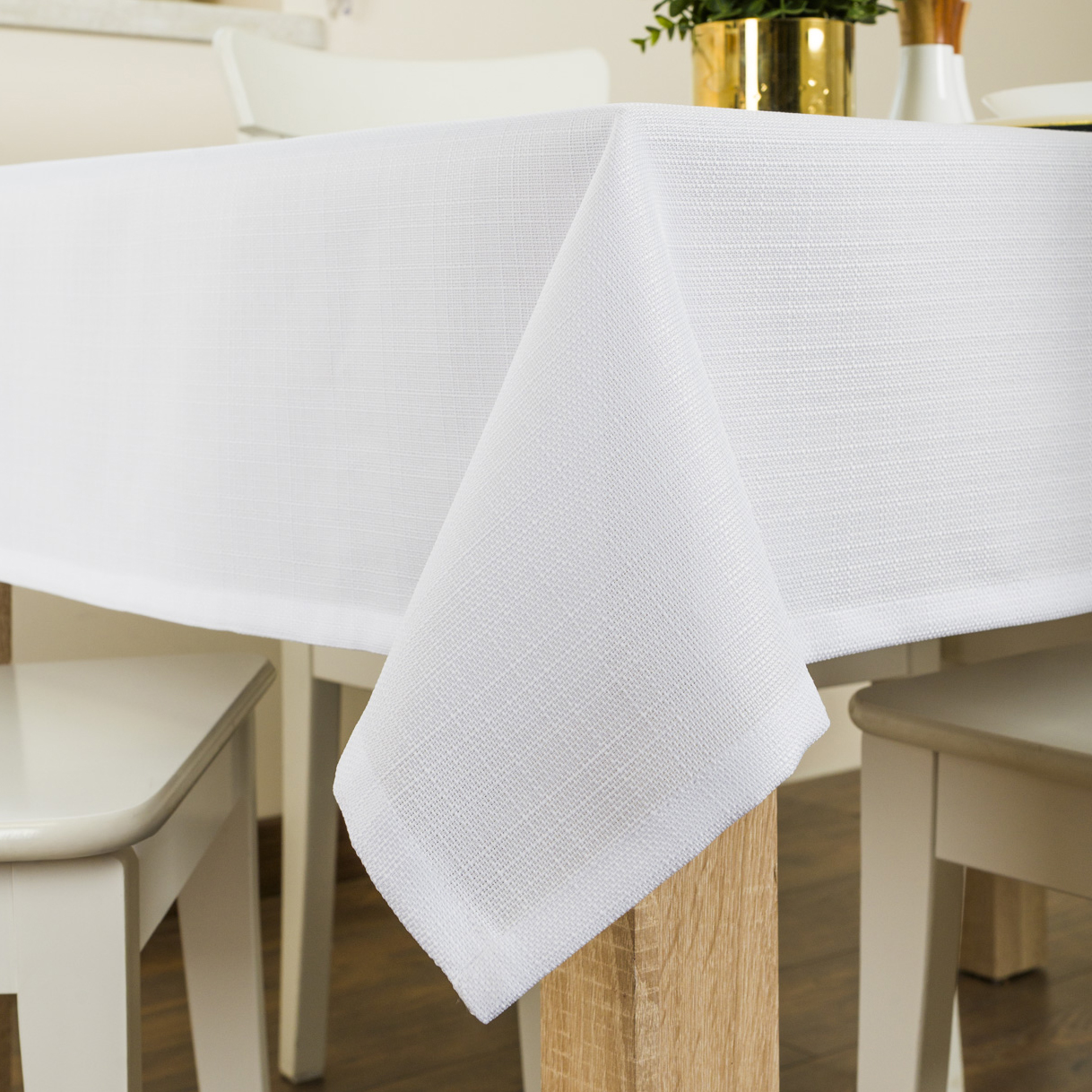 Biała tkanina wodoodporna na metry Natalia – Materiał na obrusy 165 cm | 240 GSM