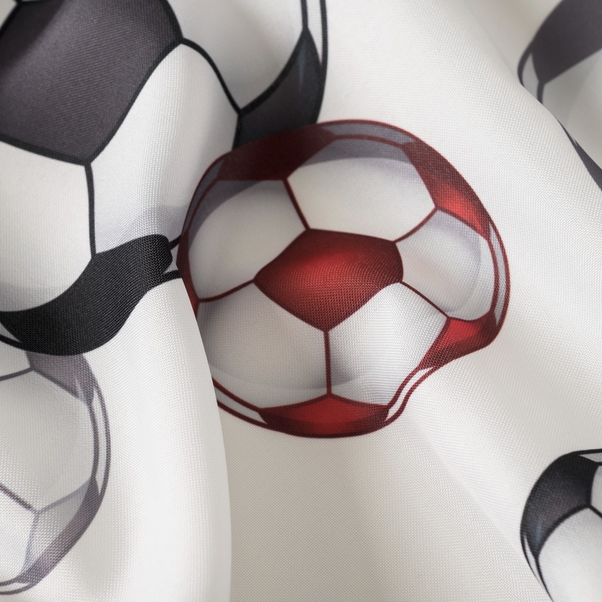  Zasłona na taśmie do pokoju dziecięcego Futbol, Piłka, szerokość 130 cm, kolor czerwony - szyta na wymiar